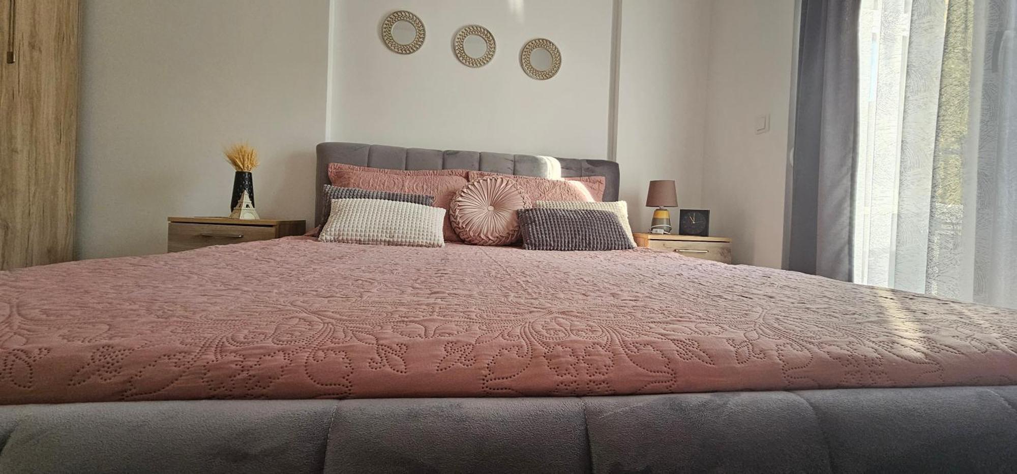 Cozy Apartment - 2 Bedrooms In The Best City Area. Урошевац Экстерьер фото