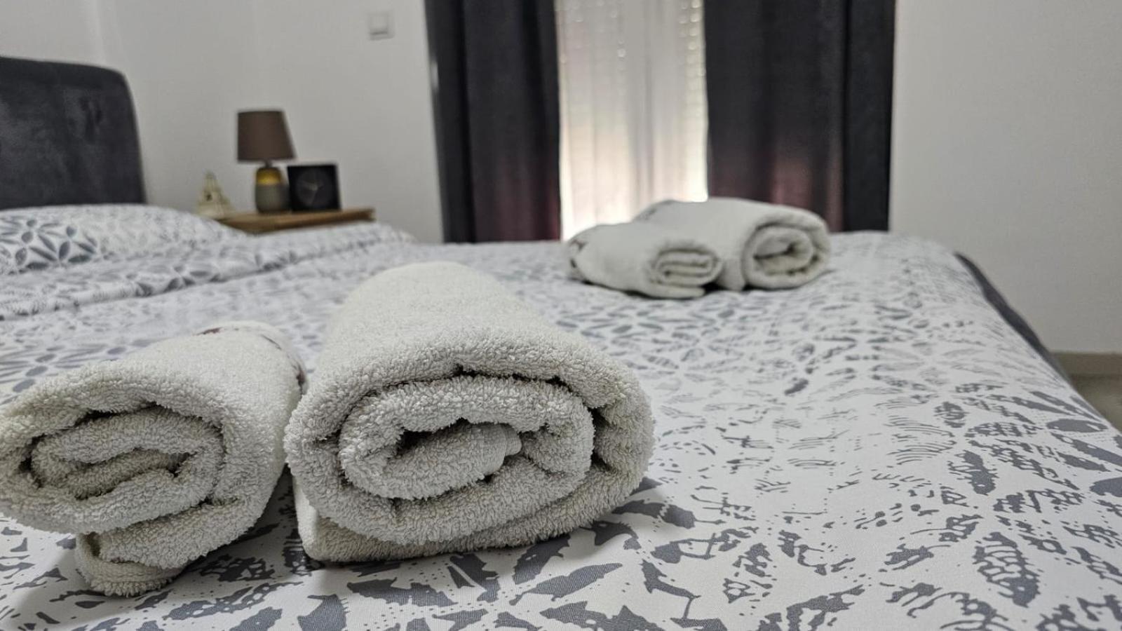 Cozy Apartment - 2 Bedrooms In The Best City Area. Урошевац Экстерьер фото